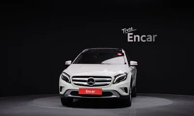 Mercedes-Benz GLA-Class 2017, 104825 км, за 9844.73 USD