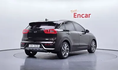 Kia Niro 2017, 102523 км, за 8385.88 USD - фото 2