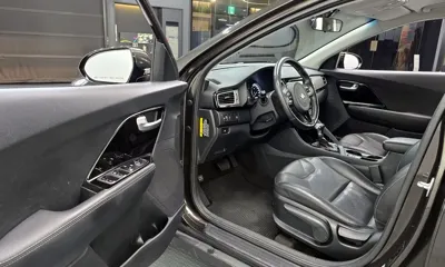 Kia Niro 2017, 102523 км, за 8385.88 USD - фото 10