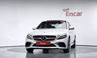 Mercedes-Benz C-Class 2019, 70640 км, за 15562.93 USD