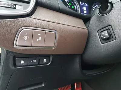 Hyundai Grandeur 2018, 100512 км, за 11487.46 USD - фото 6