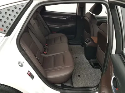 Hyundai Grandeur 2018, 100512 км, за 11487.46 USD - фото 12