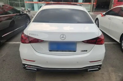 Mercedes-Benz C-Class 2023, 30900 км, за 30591 USD