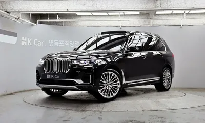 BMW X7 · 2022 год