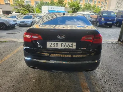 Kia K7 2012, 244073 км, за 1962.72 USD