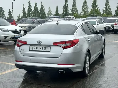 Kia K5 2011, 173366 км, за 2405.25 USD