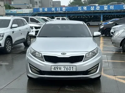Kia K5 2011, 173366 км, за 2405.25 USD