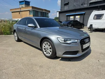 Audi A6 2013, 330183 км, за 2931.6 USD