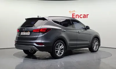 Hyundai Santafe 2016, 148717 км, за 5814.34 USD