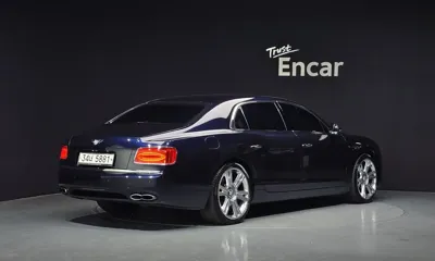 Bentley Flying Spur 2017, 61384 км, за 40658.38 USD