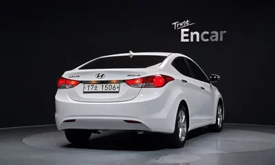 Hyundai Avante 2012, 163821 км, за 2822.63 USD