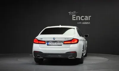 BMW 5-Series 2023, 43374 км, за 36364.85 USD