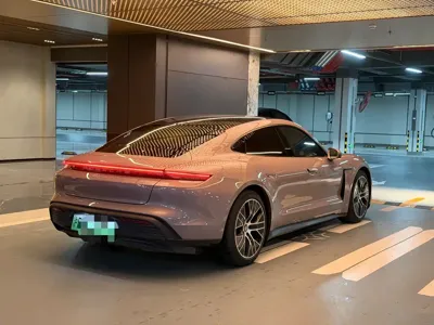 Porsche Taycan 2021, 49000 км, за 64536.03 USD
