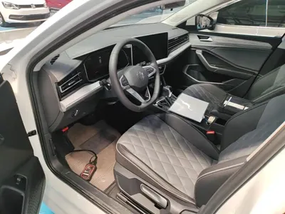 Volkswagen Sagitar 2025, 11500 км, за 13772.54 USD - фото 15