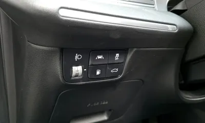 Hyundai Grandeur 2020, 77447 км, за 14375.74 USD - фото 28