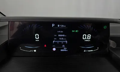 Hyundai Staria 2022, 88848 км, за 15302.46 USD - фото 8