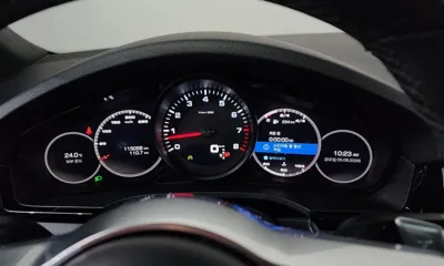 Porsche Cayenne 2020, 115058 км, за 41674.79 USD - фото 8