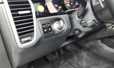 Porsche Cayenne 2020, 115058 км, за 41674.79 USD - фото 30