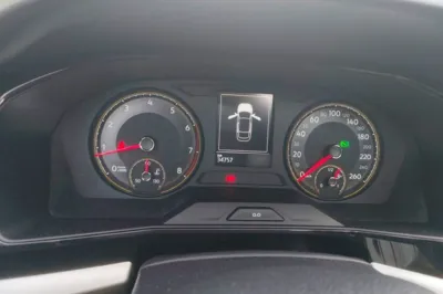 Volkswagen Lavida 2021, 34800 км, за 10900 USD - фото 10