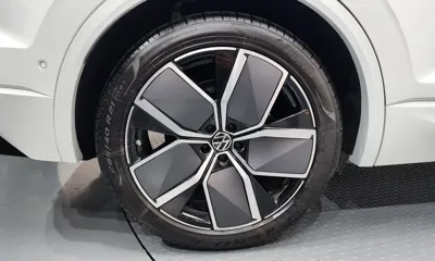 Volkswagen Touareg 2025, 19254 км, за 55939.42 USD