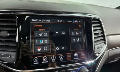 Jeep Cherokee 2019, 98357 км, за 14006.52 USD - фото 18