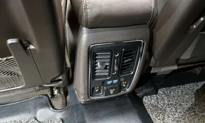 Jeep Cherokee 2019, 98357 км, за 14006.52 USD - фото 29