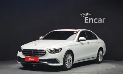 Mercedes-Benz E-Class · 2022 год