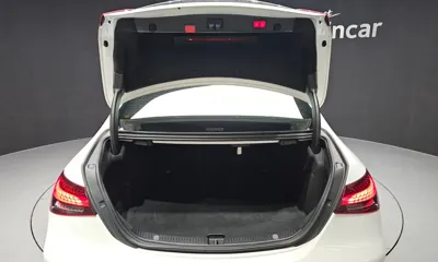 Mercedes-Benz E-Class 2022, 16039 км, за 30249.83 USD - фото 20