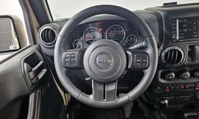 Jeep Wrangler 2017, 34811 км, за 15601.63 USD - фото 12