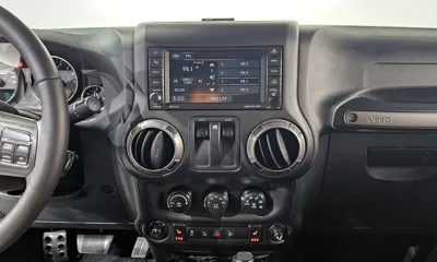 Jeep Wrangler 2017, 34811 км, за 15601.63 USD - фото 13
