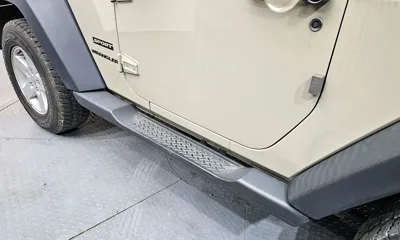 Jeep Wrangler 2017, 34811 км, за 15601.63 USD - фото 27