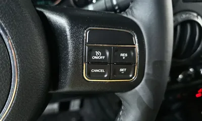 Jeep Wrangler 2017, 34811 км, за 15601.63 USD - фото 28
