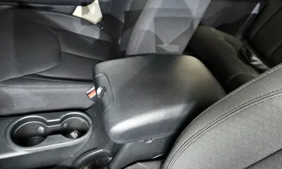 Jeep Wrangler 2017, 34811 км, за 15601.63 USD - фото 31