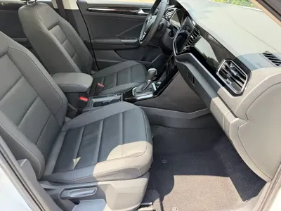 Volkswagen T-Roc 2021, 30000 км, за 14572.56 USD - фото 16
