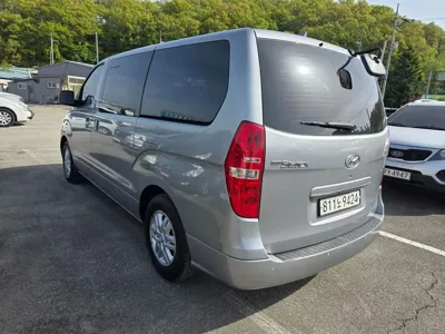Hyundai Starex 2018, 150188 км, за 6147.55 USD