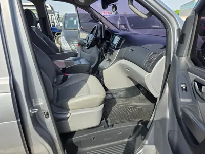 Hyundai Starex 2018, 150188 км, за 6147.55 USD - фото 9