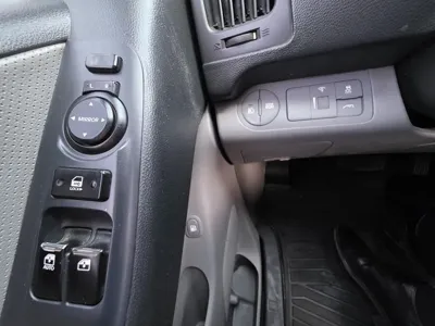 Hyundai Starex 2018, 150188 км, за 6147.55 USD - фото 20