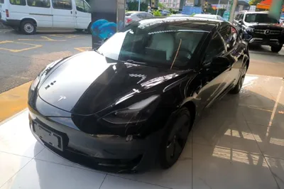Tesla Model 3 · 2021 год