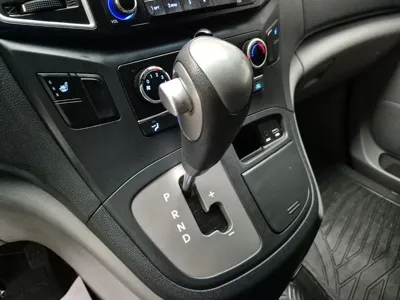 Hyundai Starex 2017, 95602 км, за 6967.5 USD - фото 14
