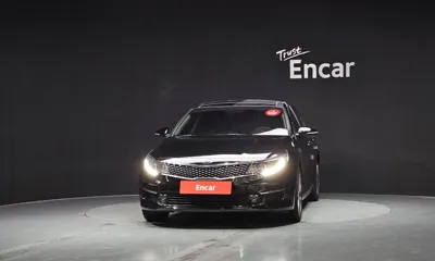 Kia K5 2016, 130975 км, за 6026.49 USD