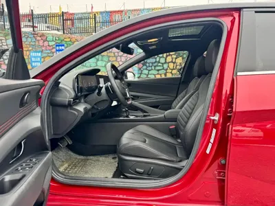 Hyundai Elantra 2021, 34700 км, за 9561.83 USD