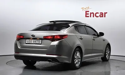 Kia K5 2011, 115577 км, за 3282.03 USD