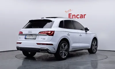 Audi Q5 2021, 52809 км, за 25999.34 USD