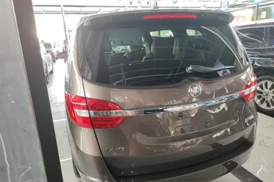 Buick GL8 2014, 115500 км, за 11288 USD