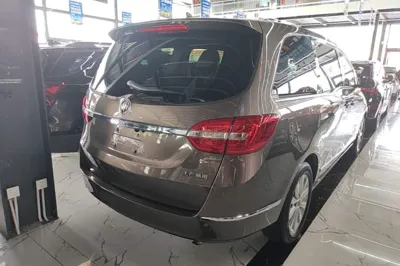 Buick GL8 2014, 115500 км, за 11288 USD - фото 6