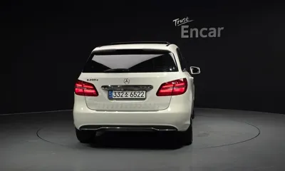 Mercedes-Benz B-Class 2017, 83286 км, за 7483.26 USD