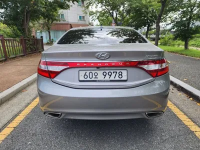Hyundai Grandeur 2014, 93000 км, за 3875.46 USD