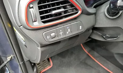 Hyundai i30 2018, 75007 км, за 7535.7 USD - фото 18