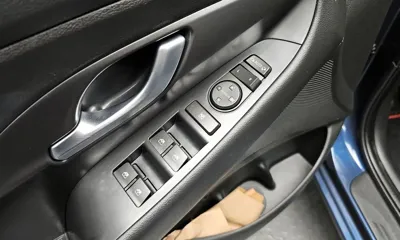Hyundai i30 2018, 75007 км, за 7535.7 USD - фото 19