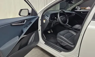 Kia Niro 2022, 54088 км, за 65140.1 USD - фото 10